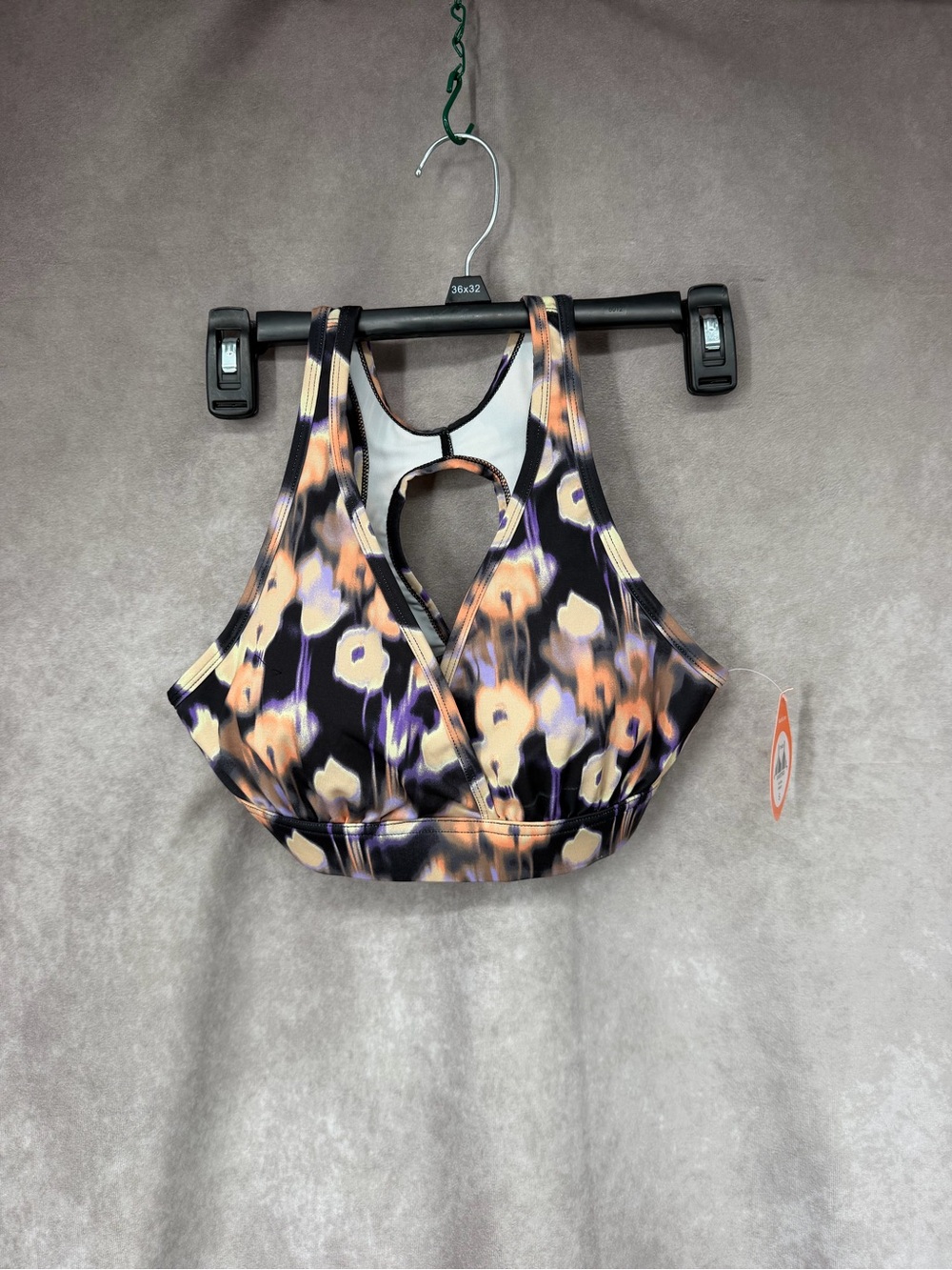 Handful Sports Bra New Small